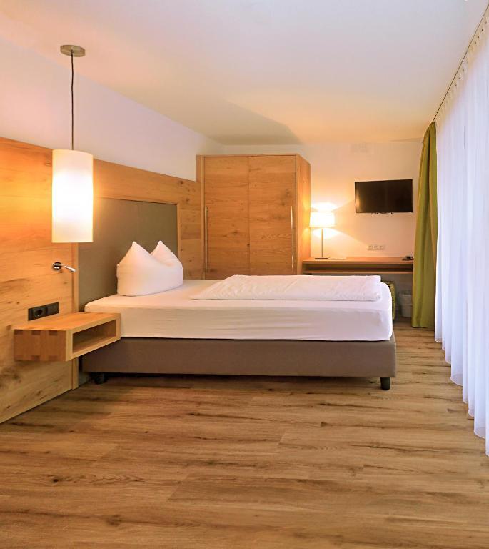 Hotel Garni Fimba ايشجل الغرفة الصورة