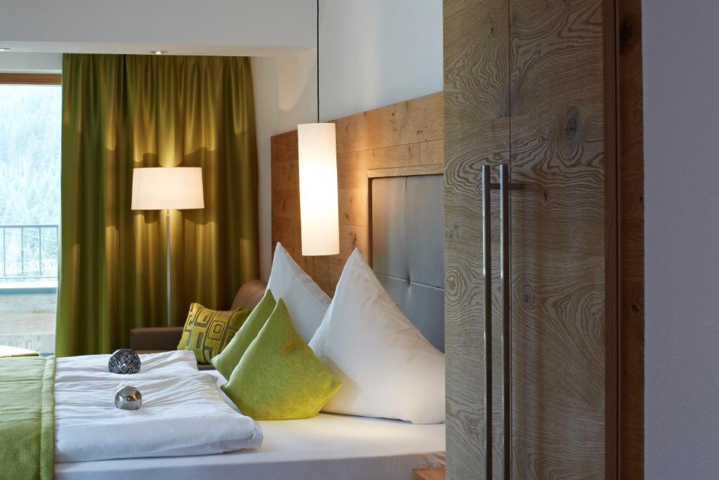 Hotel Garni Fimba ايشجل الغرفة الصورة
